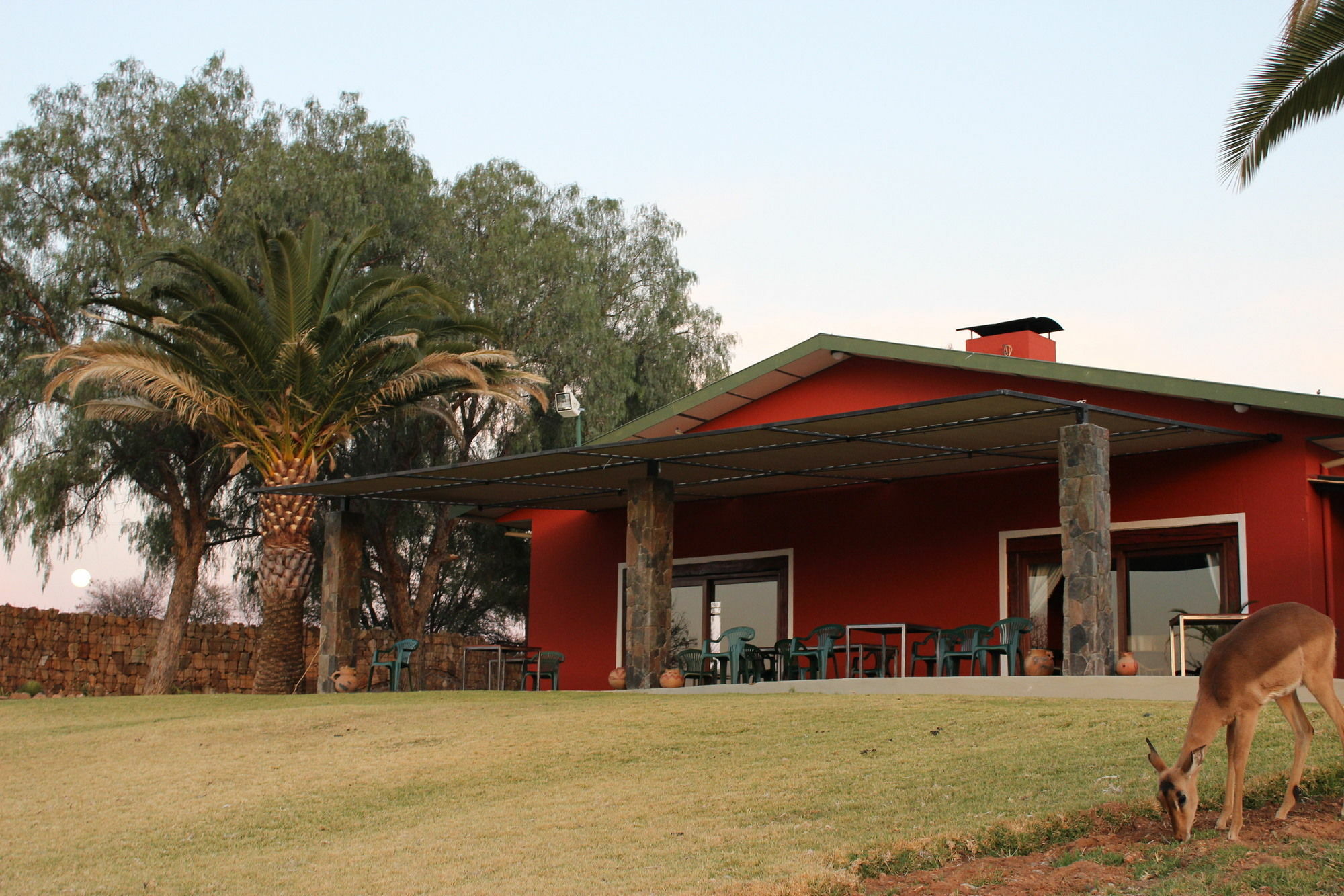 Auas Safari Lodge Falena Exterior photo